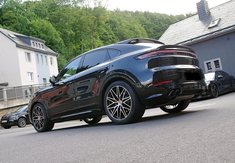 Porsche Cayenne GTS COUPE/FACELIFT/SPORT CHRONO/BOSE/PANO/360/MATR, снимка 4 - Автомобили и джипове - 51835354