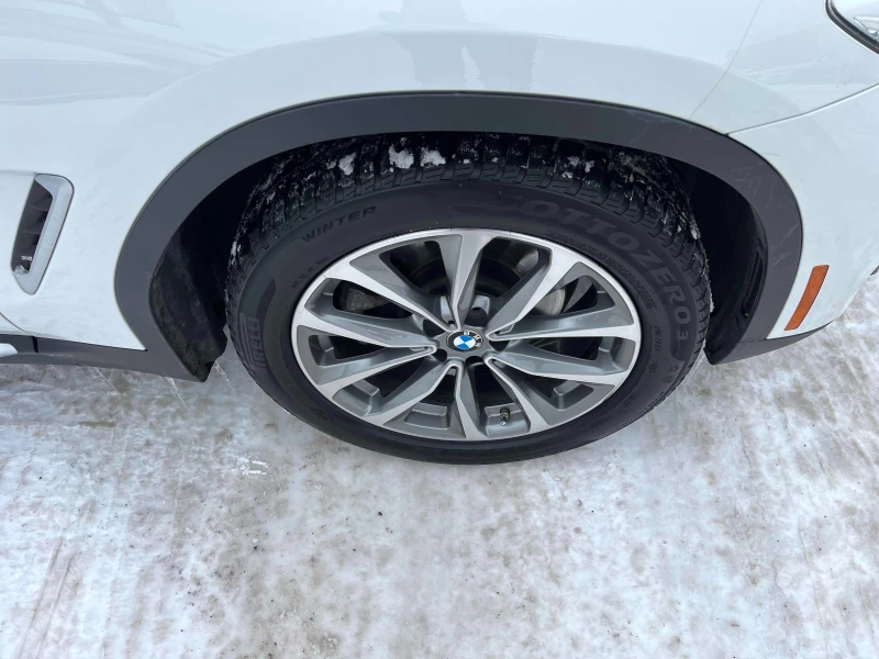 BMW X3 30i* ДИГИТАЛНО* ТАБЛО* ПОДГРЕВ* КАМЕРА* КЕЙЛЕС, снимка 6 - Автомобили и джипове - 53172237