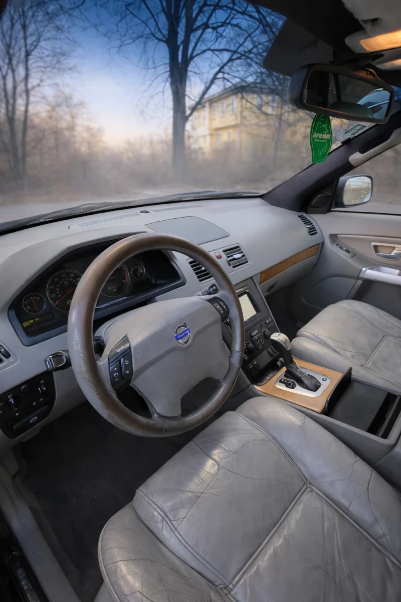Volvo Xc90, снимка 3 - Автомобили и джипове - 53203332
