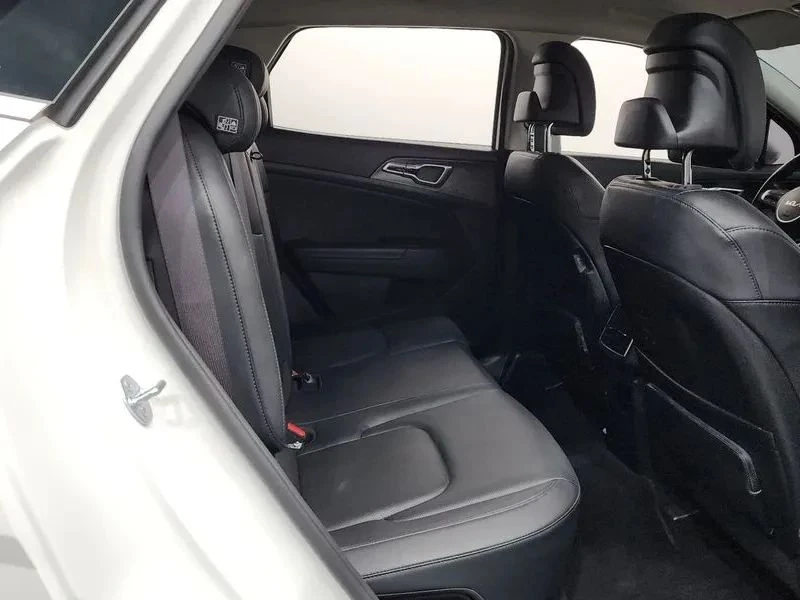 Kia Sportage, снимка 11 - Автомобили и джипове - 56730431