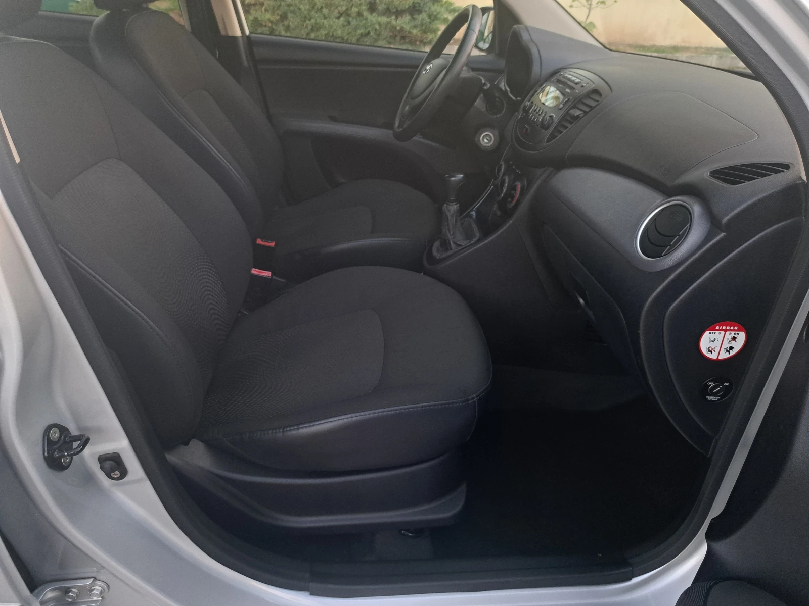 Hyundai I10 * 125 ХИЛ.KM.* TOP* ИТАЛИЯ* , снимка 16 - Автомобили и джипове - 46973692