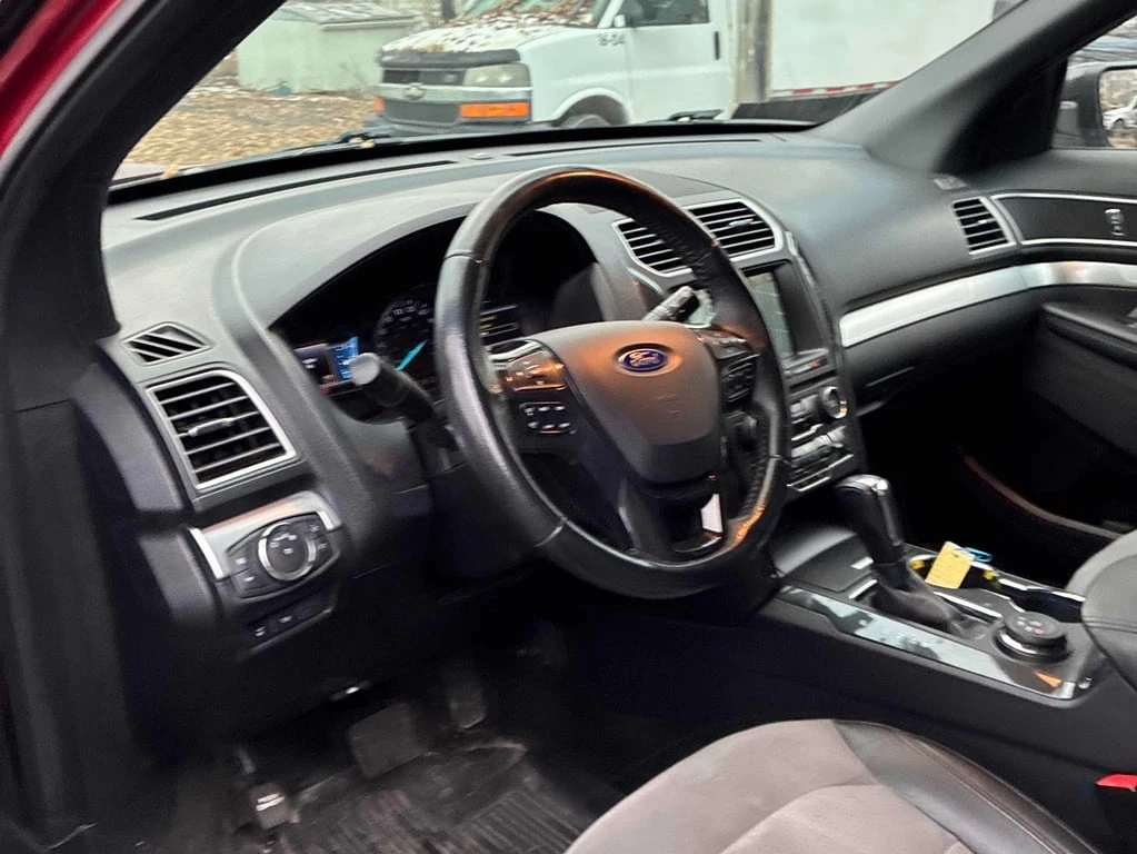 Ford Explorer XLT 2017 * CARFAX *    | Mobile.bg   8