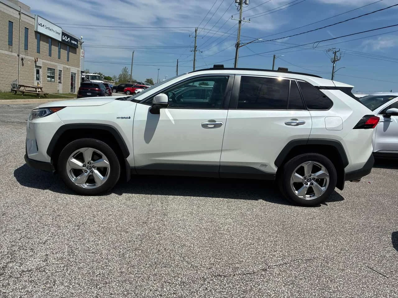 Toyota Rav4 Hybrid Limited / JBL / ОБДУХВАНЕ / 360 /АВТОКРЕДИТ, снимка 2 - Автомобили и джипове - 54666341