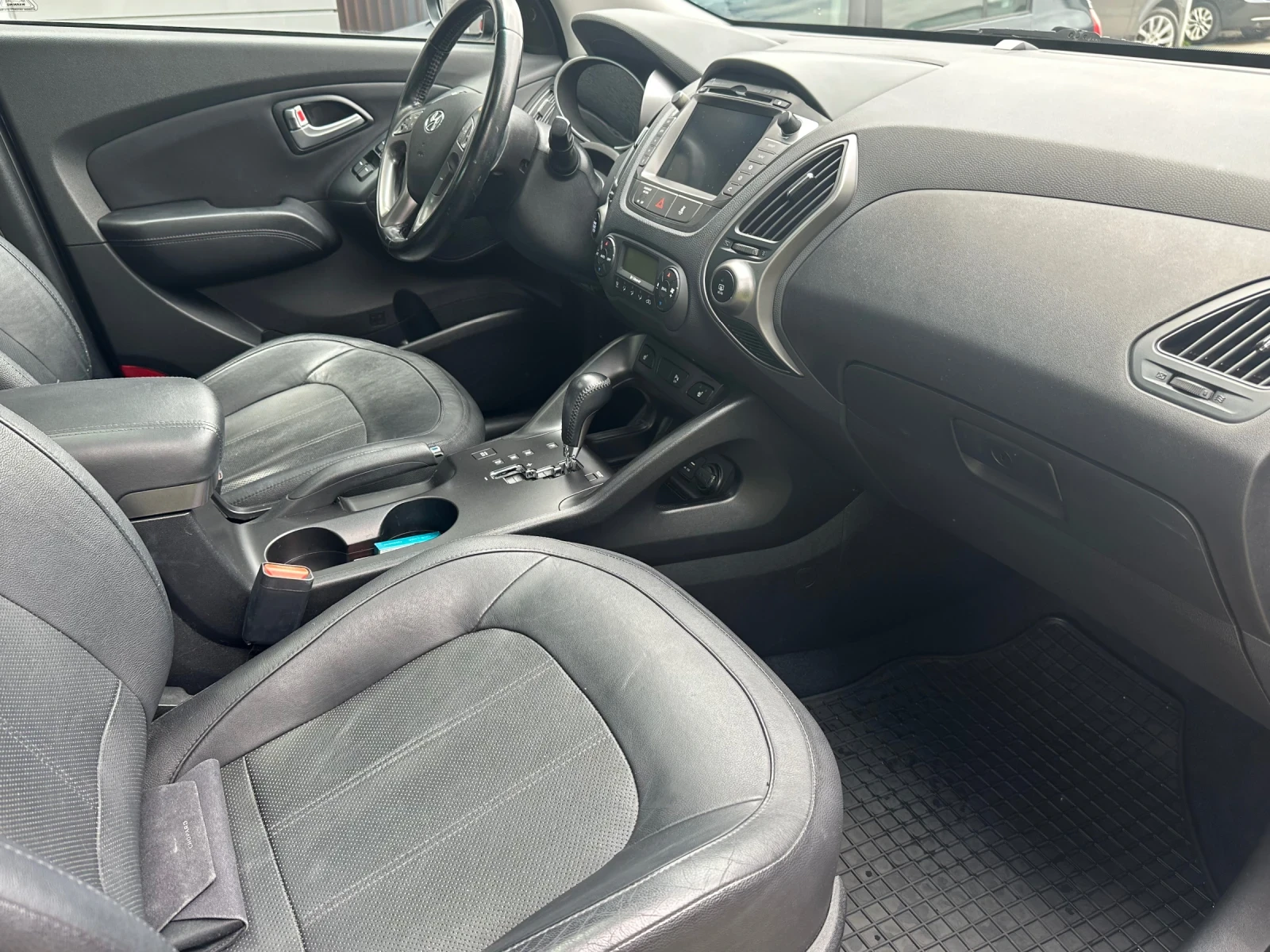 Hyundai IX35 FACE LIFT PREMIER, снимка 14 - Автомобили и джипове - 54893442