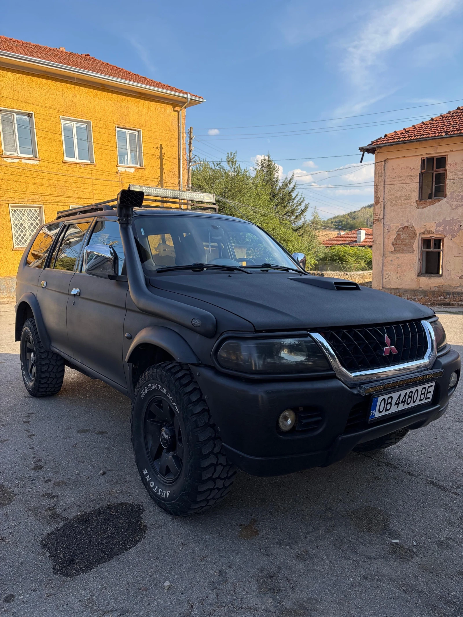 Mitsubishi Pajero sport, снимка 2 - Автомобили и джипове - 56202223