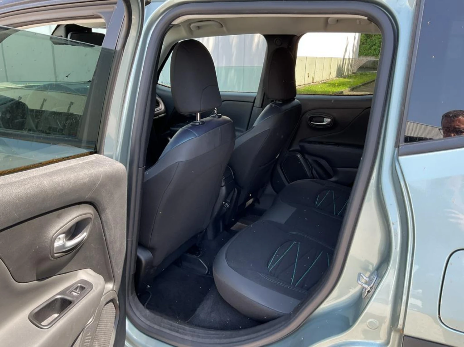 Jeep Renegade 1.3 Upland AWD Navi, снимка 8 - Автомобили и джипове - 56270355