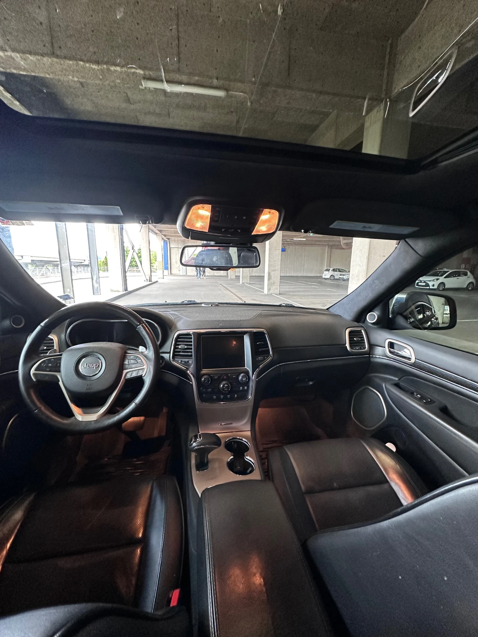 Jeep Grand cherokee SUMMIT 5, 7 HEMI, снимка 6 - Автомобили и джипове - 56684771