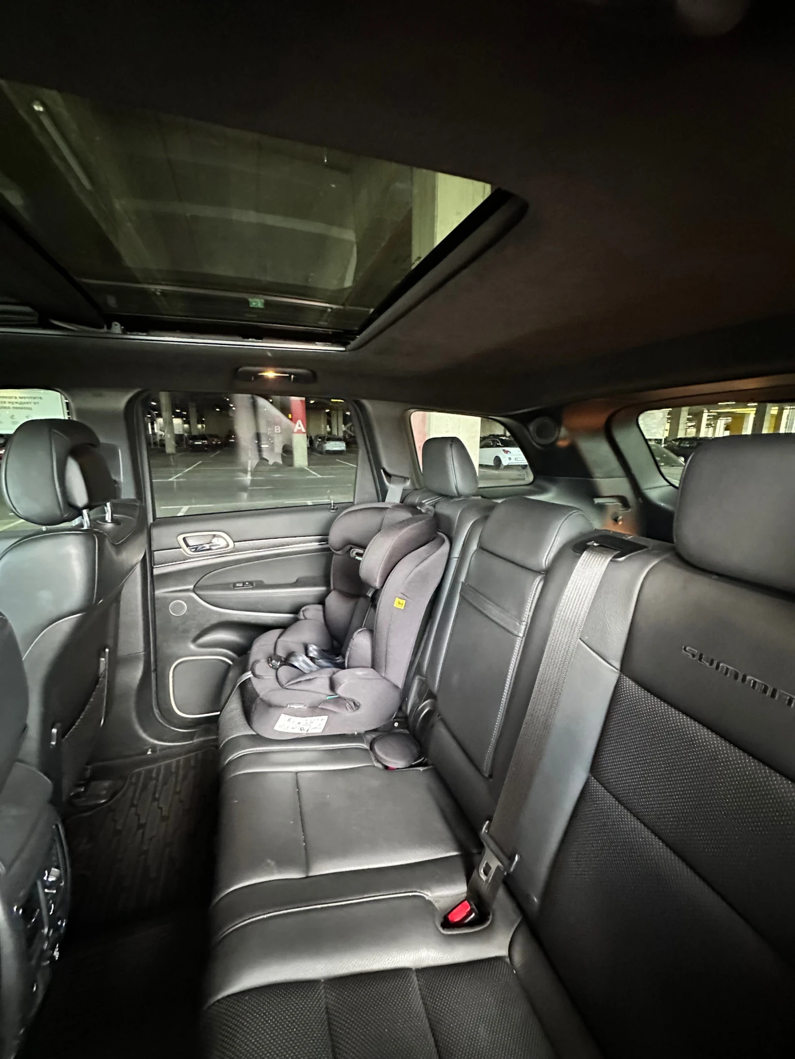 Jeep Grand cherokee SUMMIT 5, 7 HEMI, снимка 7 - Автомобили и джипове - 56684771