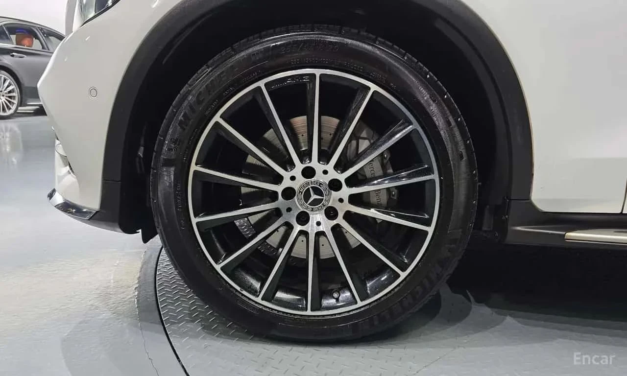 Mercedes-Benz GLC, снимка 5 - Автомобили и джипове - 56737043