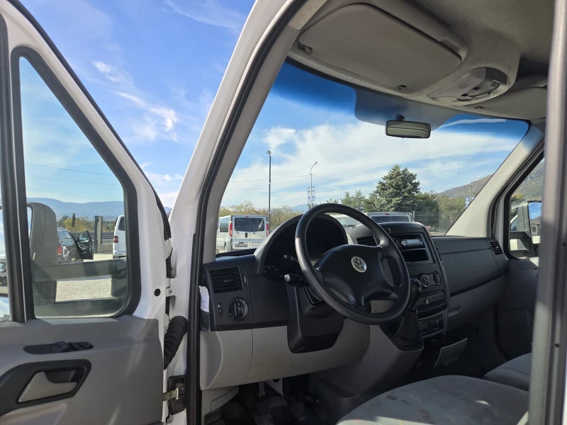 VW Crafter Kатегория B 4.60 M, снимка 8 - Бусове и автобуси - 52260531