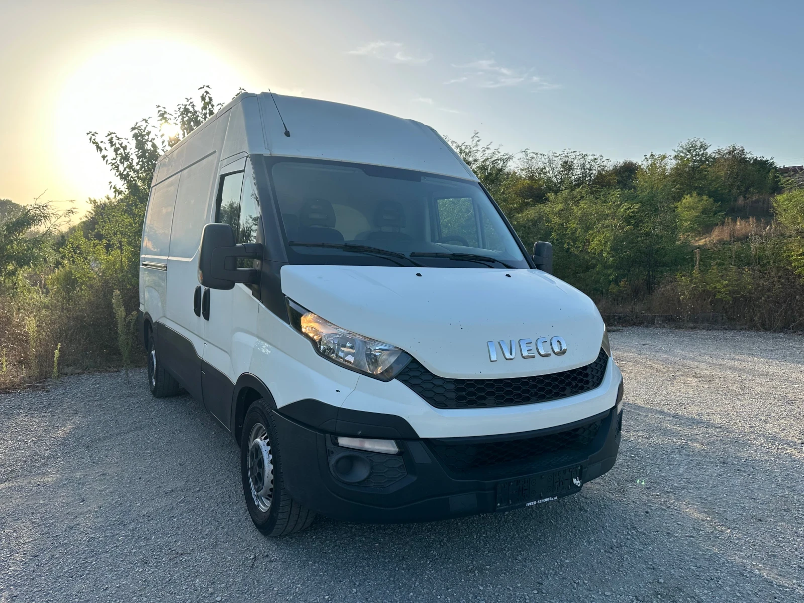 Iveco Daily 35S13 L2H2 2.3, снимка 2 - Бусове и автобуси - 55894601