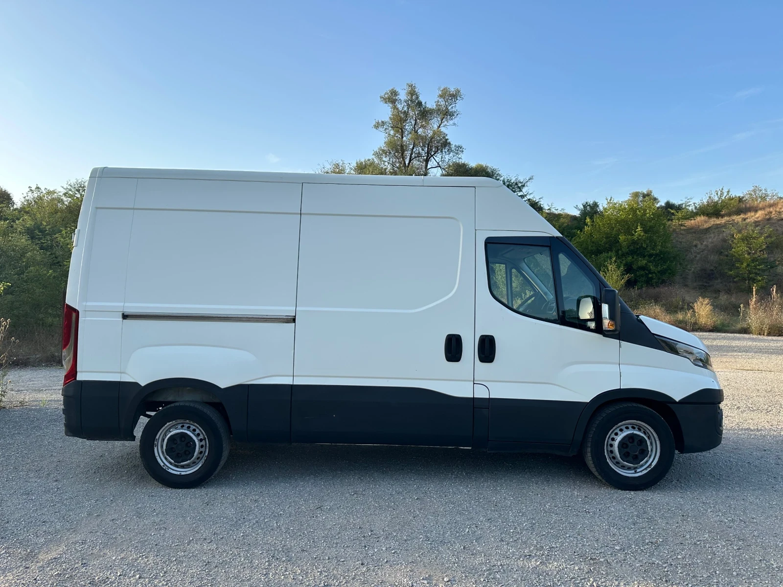 Iveco Daily 35S13 L2H2 2.3, снимка 9 - Бусове и автобуси - 55894601