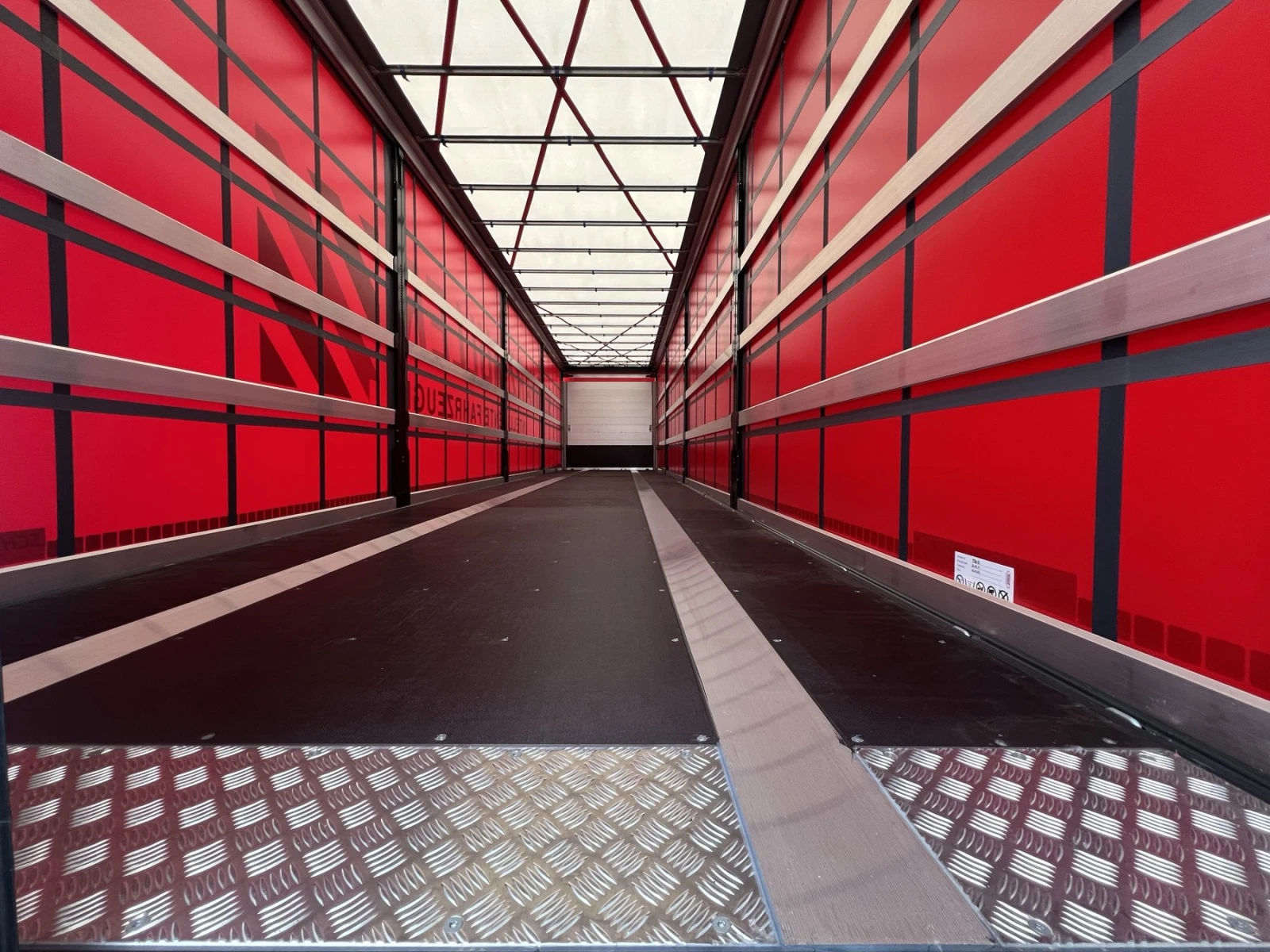  Schwarzmuller J-Serie, 5550kg, , Goodyear | Mobile.bg   4