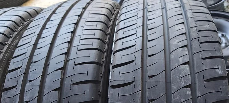 Гуми Летни 235/65R16, снимка 3 - Гуми и джанти - 34343061