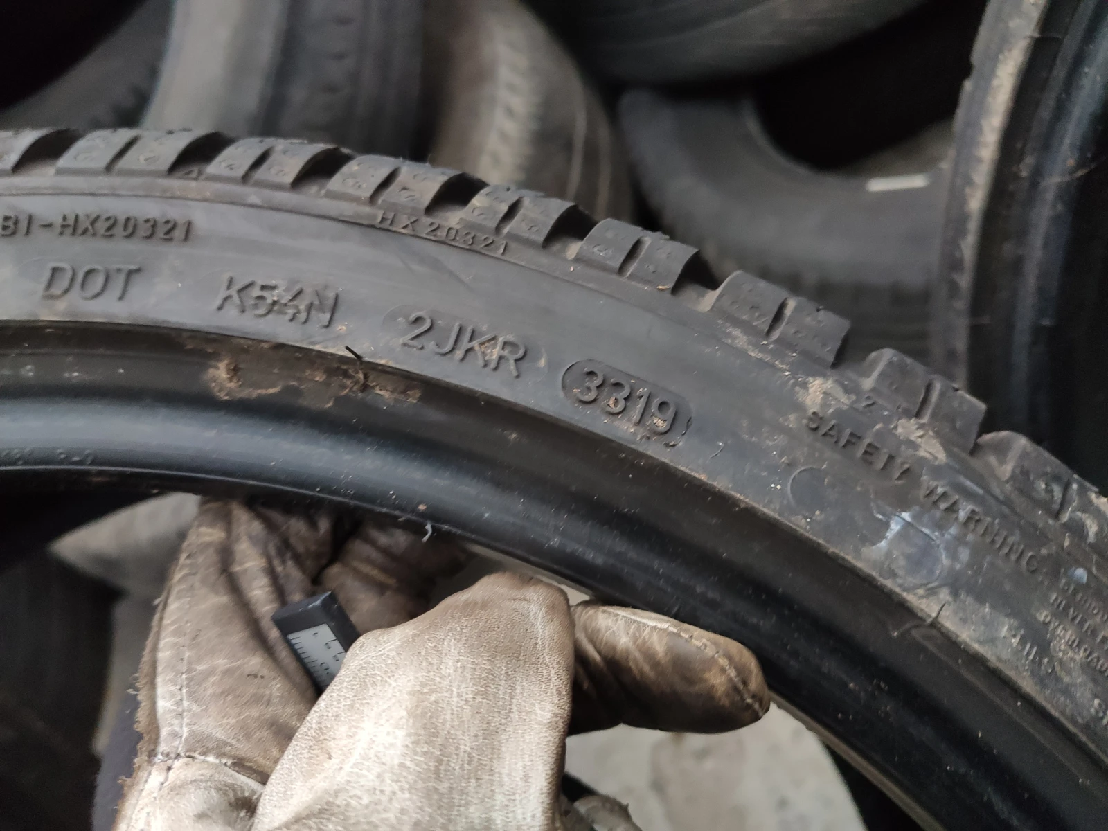  235/35R19 | Mobile.bg   9