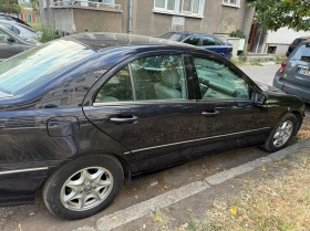 Mercedes-Benz 220, снимка 6