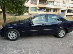 Mercedes-Benz 220, снимка 3