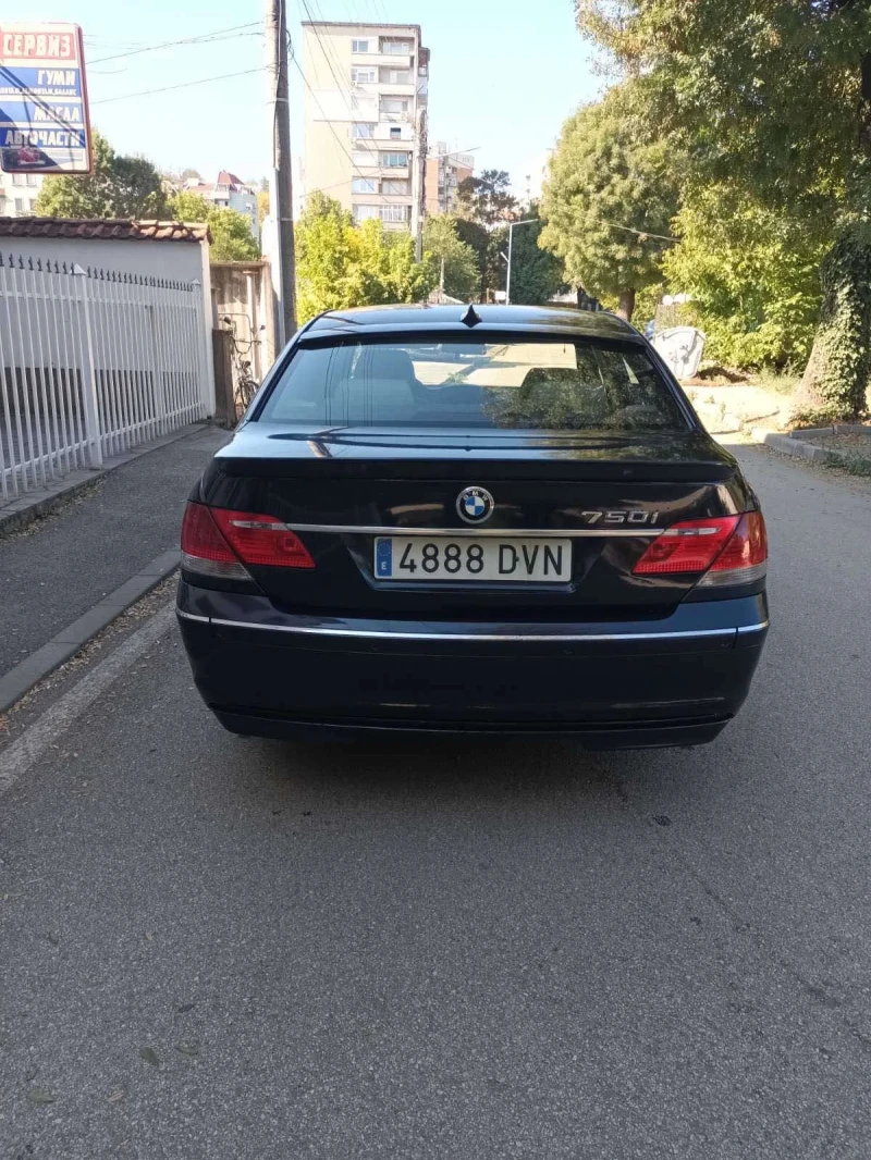 BMW 750, снимка 4 - Автомобили и джипове - 47371369