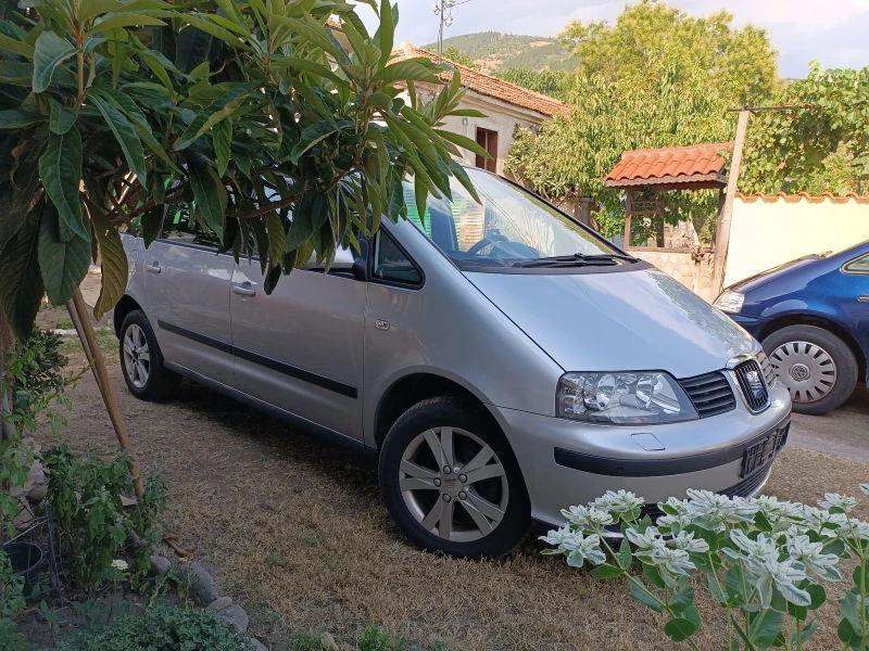 Seat Alhambra 2.0 бензин , снимка 2 - Автомобили и джипове - 51373349