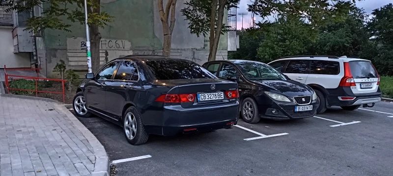 Honda Accord, снимка 2 - Автомобили и джипове - 52390858