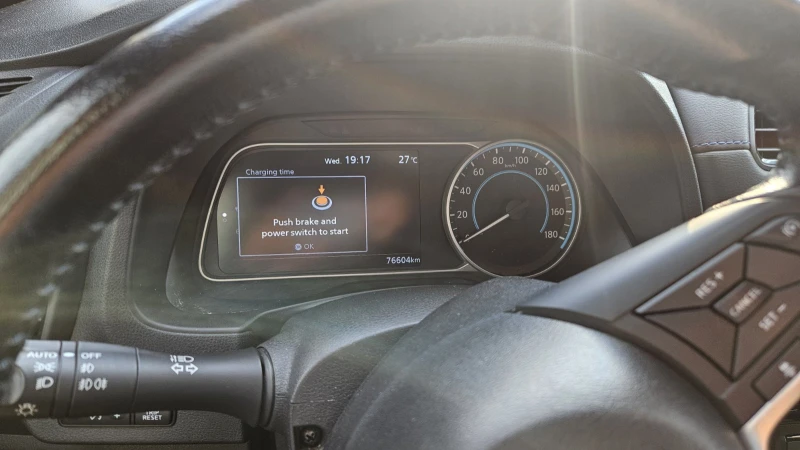 Nissan Leaf  40kw Acenta, снимка 6 - Автомобили и джипове - 52232686