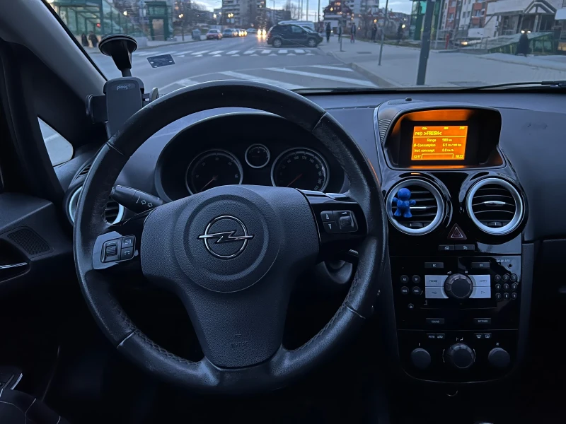 Opel Corsa Cosmo, снимка 6 - Автомобили и джипове - 52414193