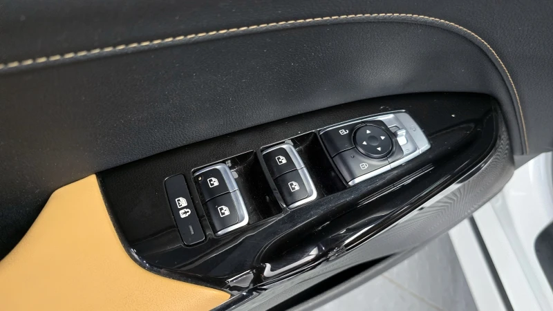 Kia K5 2.0 NOBLESSE , снимка 13 - Автомобили и джипове - 52559485