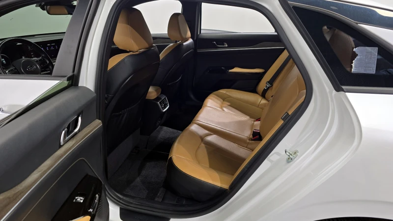 Kia K5 2.0 NOBLESSE , снимка 10 - Автомобили и джипове - 52559485