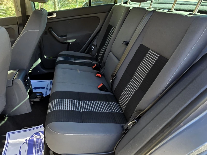 VW Golf Plus КОЛЕДНА ПРОМОЦИЯ/1.6i/ПАРКТРОНИК/NAVI, снимка 13 - Автомобили и джипове - 52704968