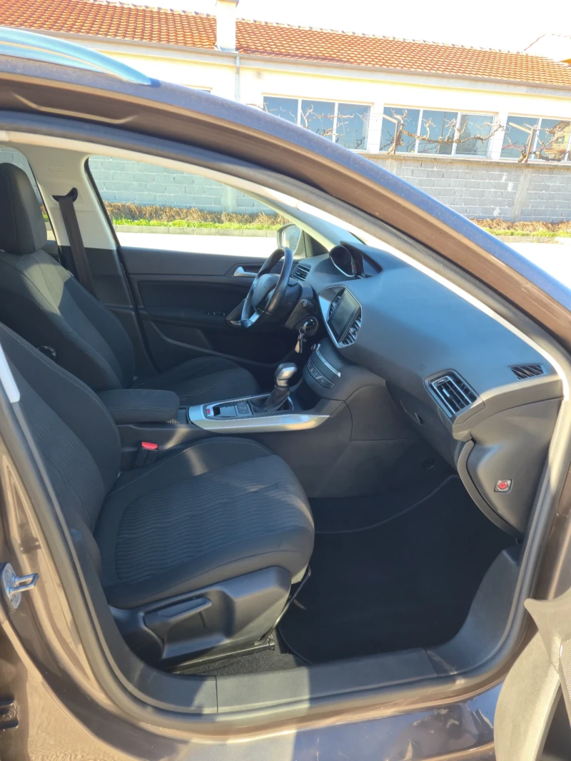 Peugeot 308, снимка 8 - Автомобили и джипове - 52946809