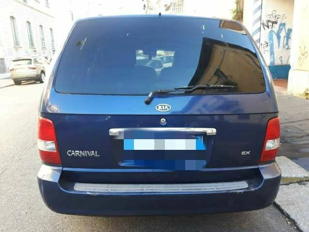 Kia Carnival 2.9CRDI - изображение 2