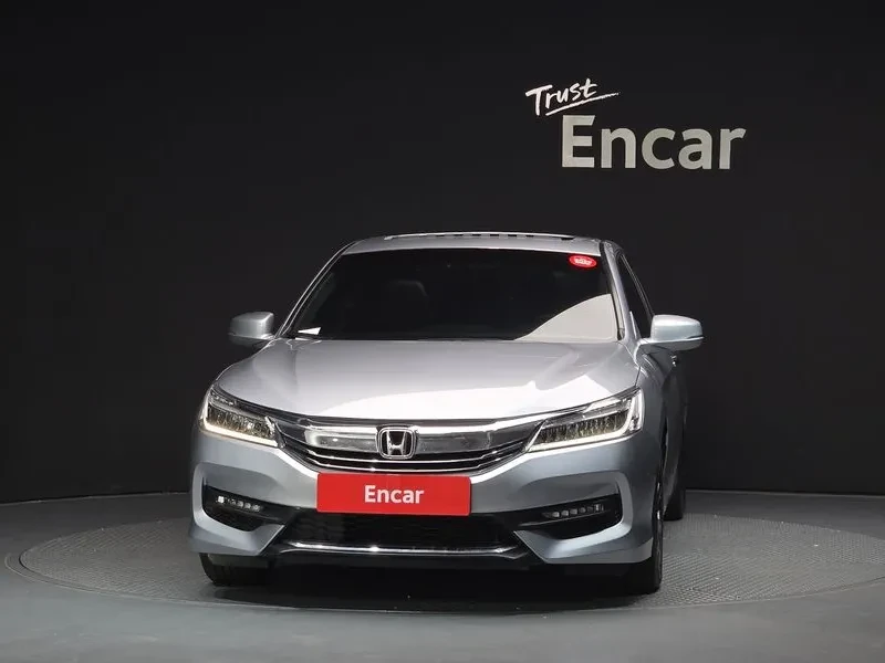 Honda Accord 2.4 , снимка 3 - Автомобили и джипове - 55207332