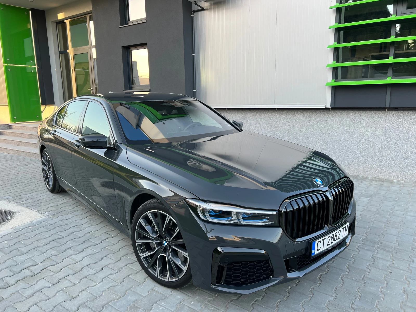 BMW 740 x-Drive* Full M-Pack* Head-up* 360 Cam* DravitGrey - изображение 2