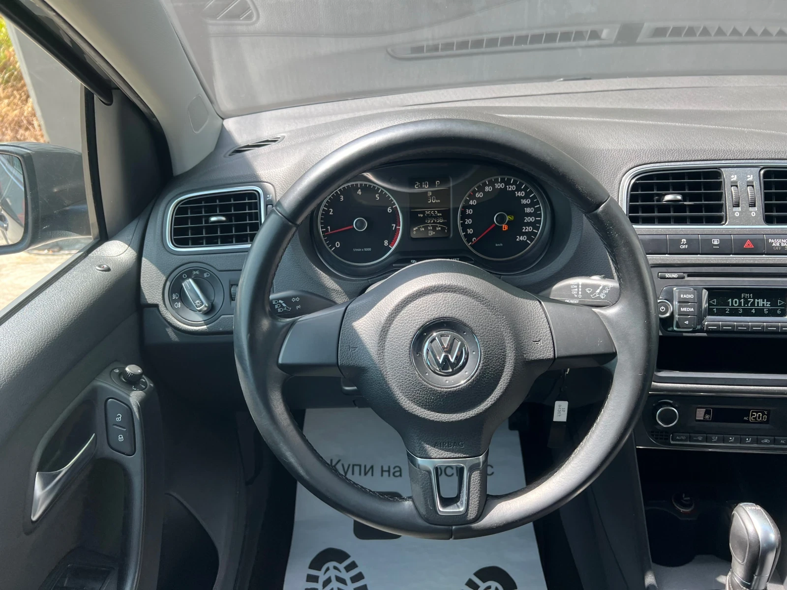 VW Polo 1.4i DSG Euro5B - изображение 10