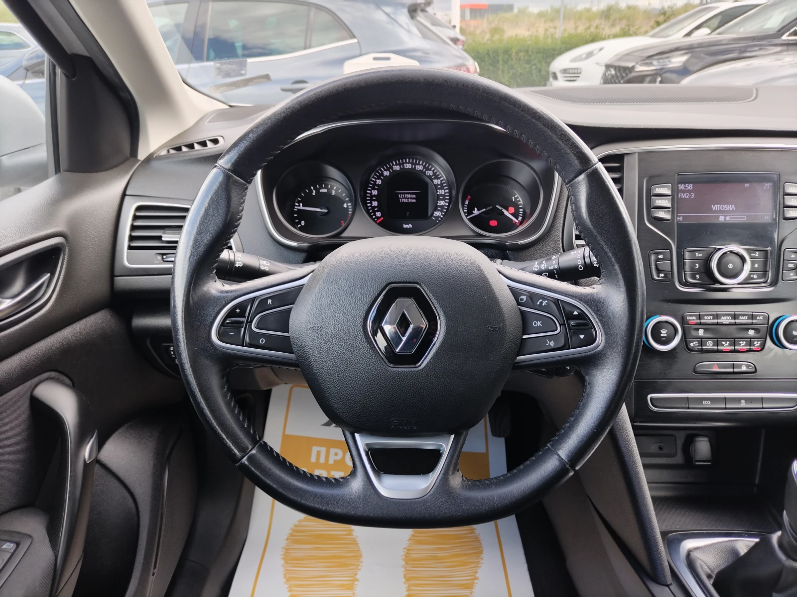 Renault Megane 1.5dCi/115к.с/Zen - изображение 9