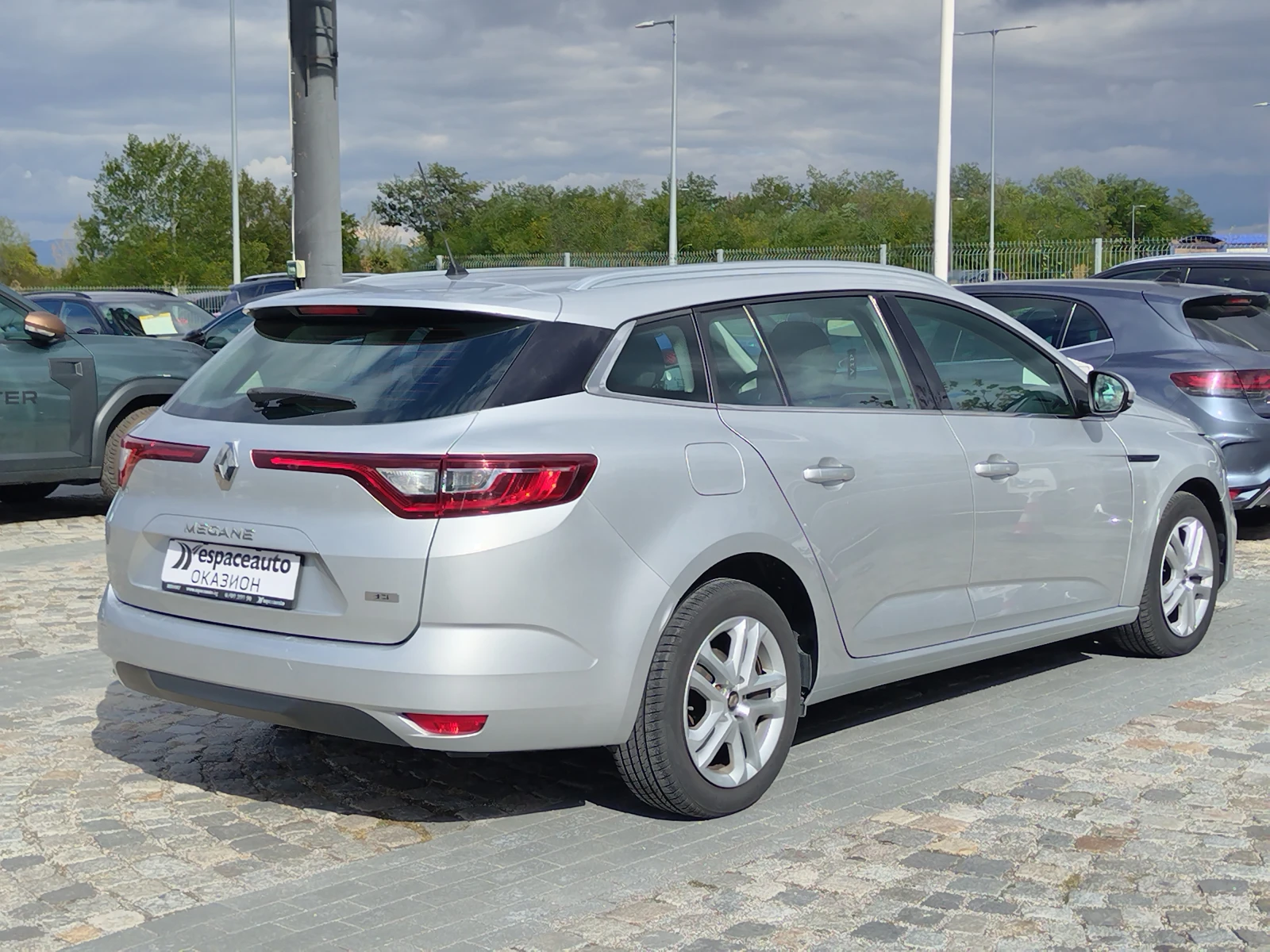 Renault Megane 1.5dCi/115к.с/Zen - изображение 5
