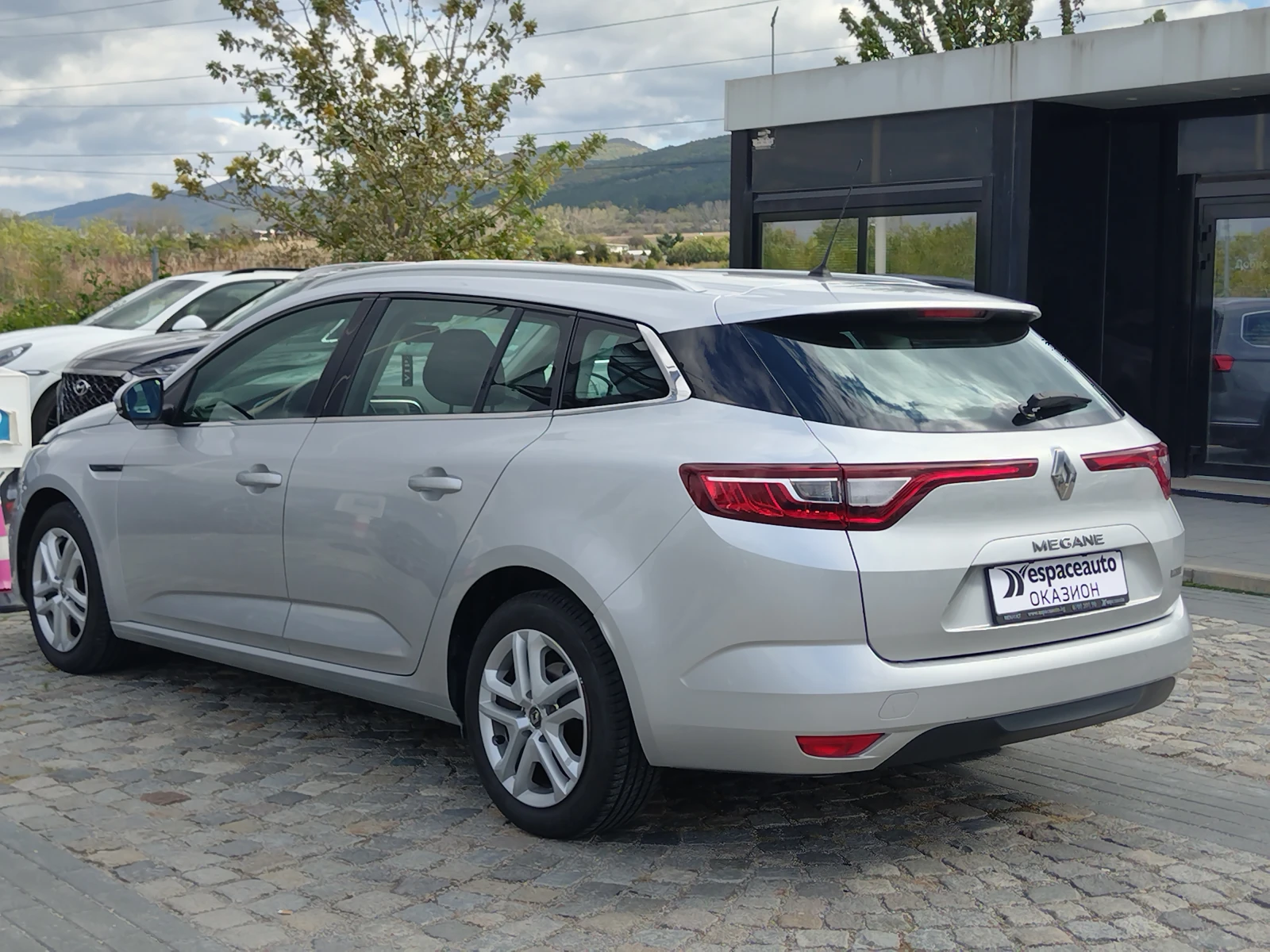 Renault Megane 1.5dCi/115к.с/Zen - изображение 7
