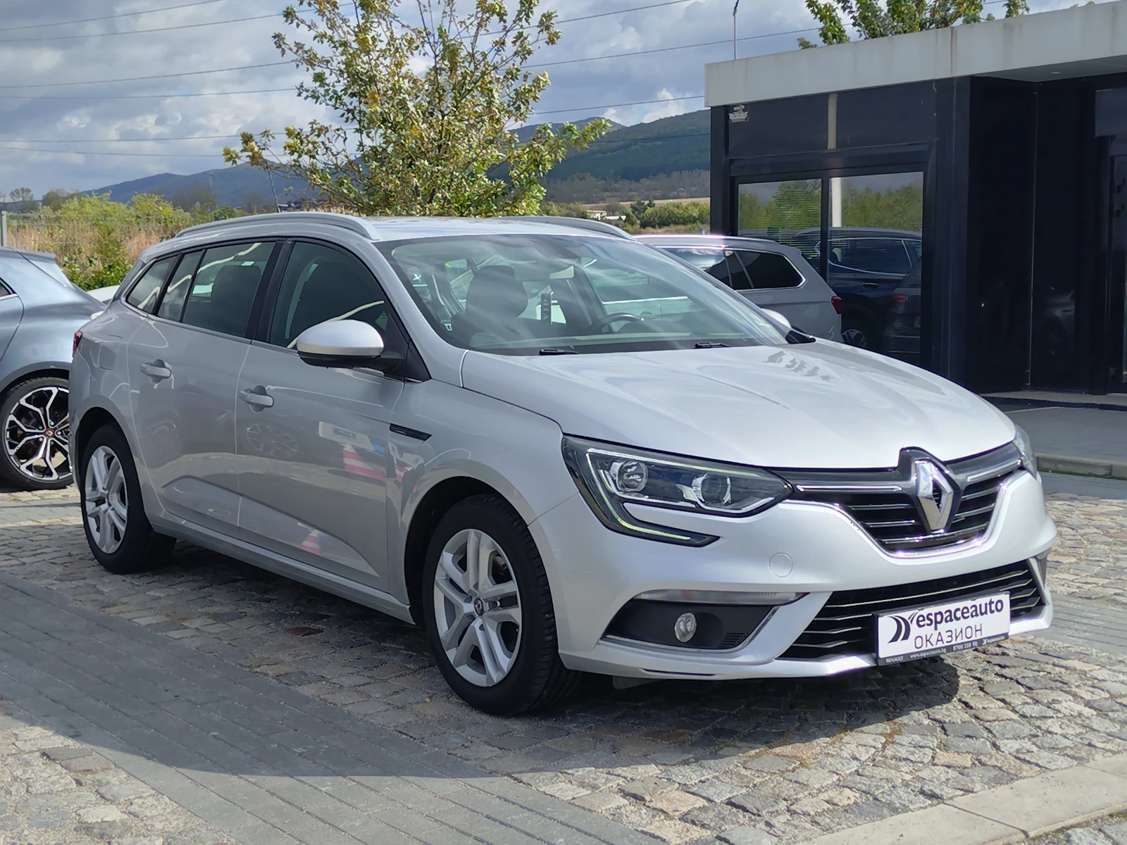 Renault Megane 1.5dCi/115к.с/Zen - изображение 3
