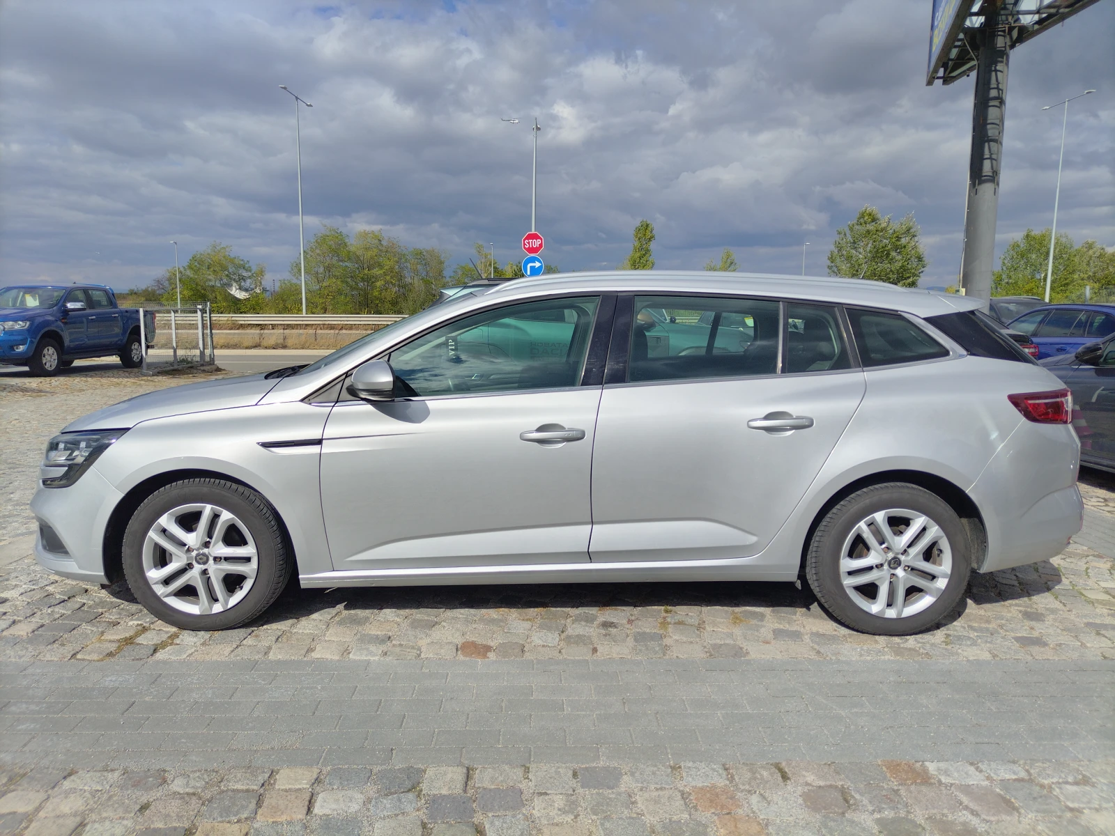 Renault Megane 1.5dCi/115к.с/Zen - изображение 4