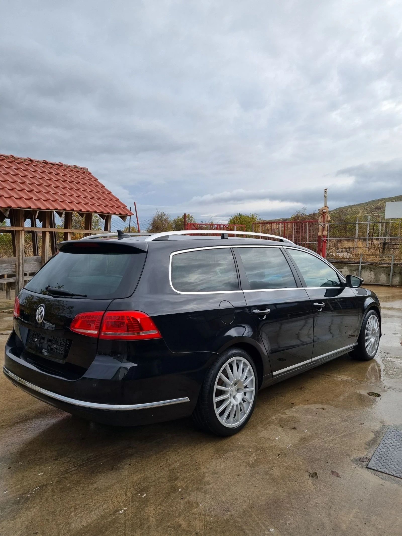 VW Passat 2.0tdi 140.  R-line ! DSG ! | Mobile.bg   5