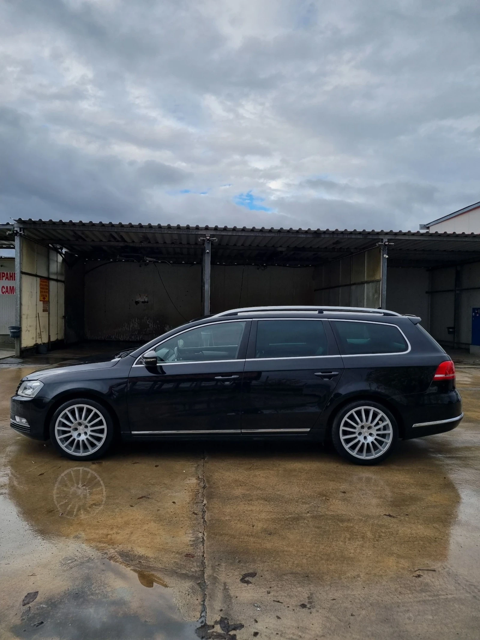 VW Passat 2.0tdi 140.  R-line ! DSG ! | Mobile.bg   3