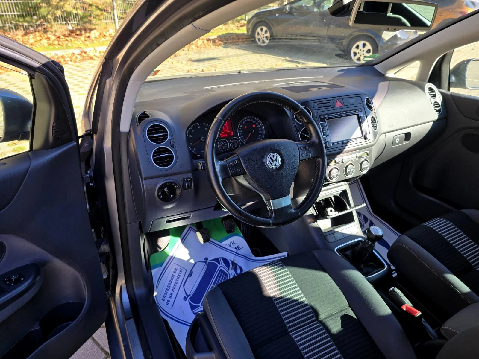 VW Golf Plus  /1.6i//NAVI | Mobile.bg   8