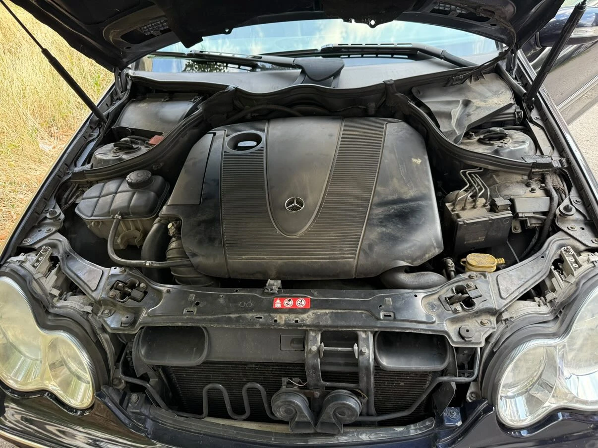 Mercedes-Benz 220  - изображение 7