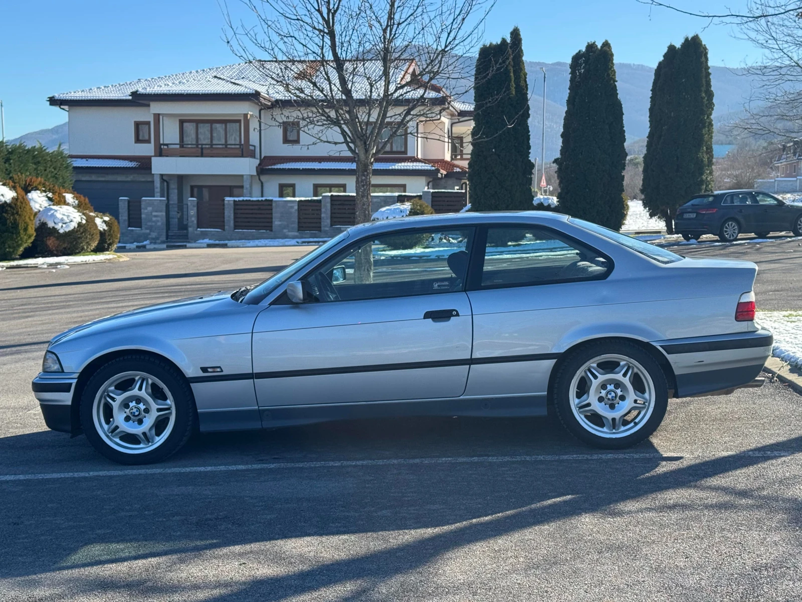 BMW 320 Купе ТОП! - изображение 4