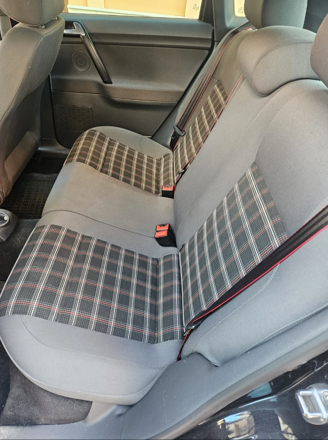 VW Polo GTI - изображение 9