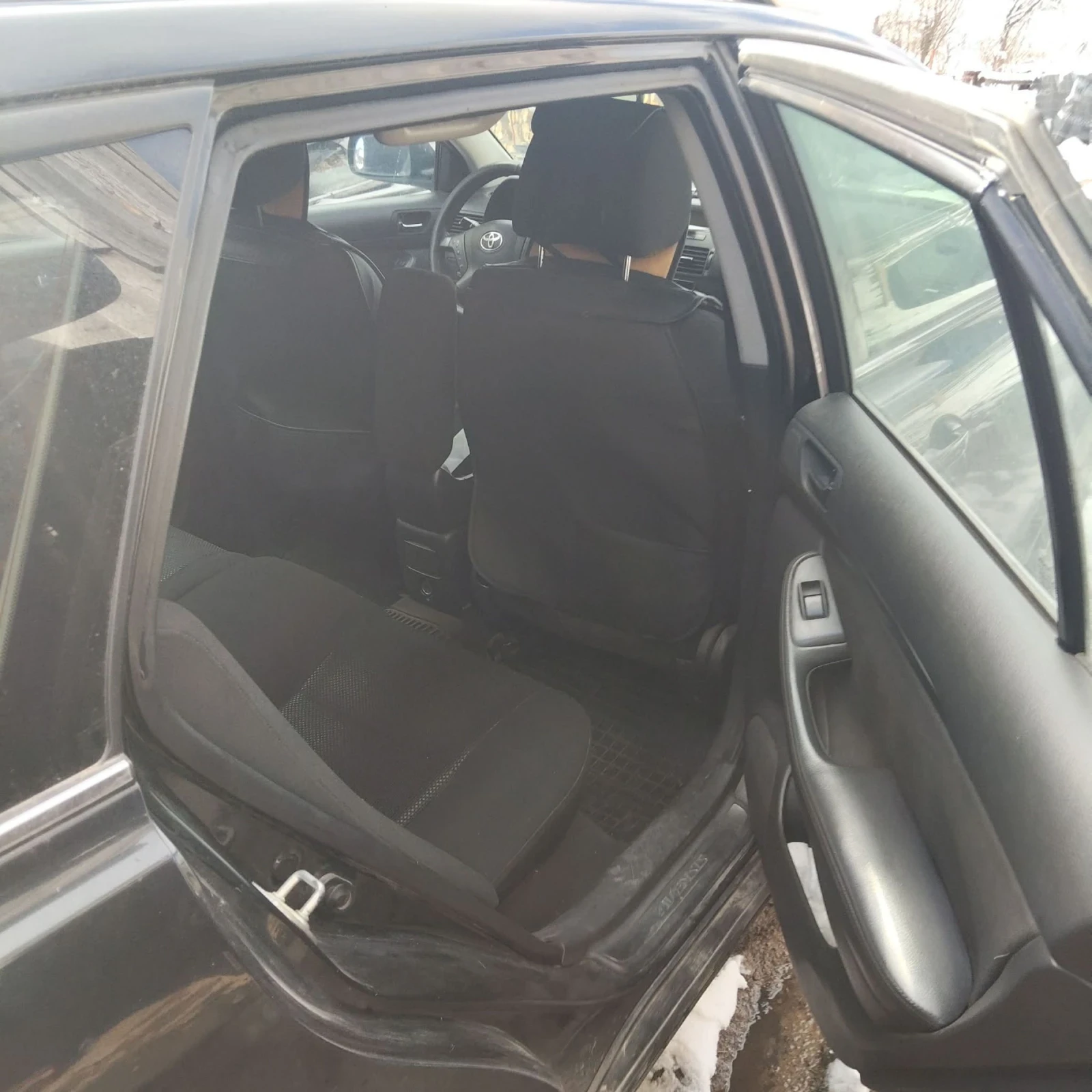 Toyota Avensis | Mobile.bg � ����������� 3
