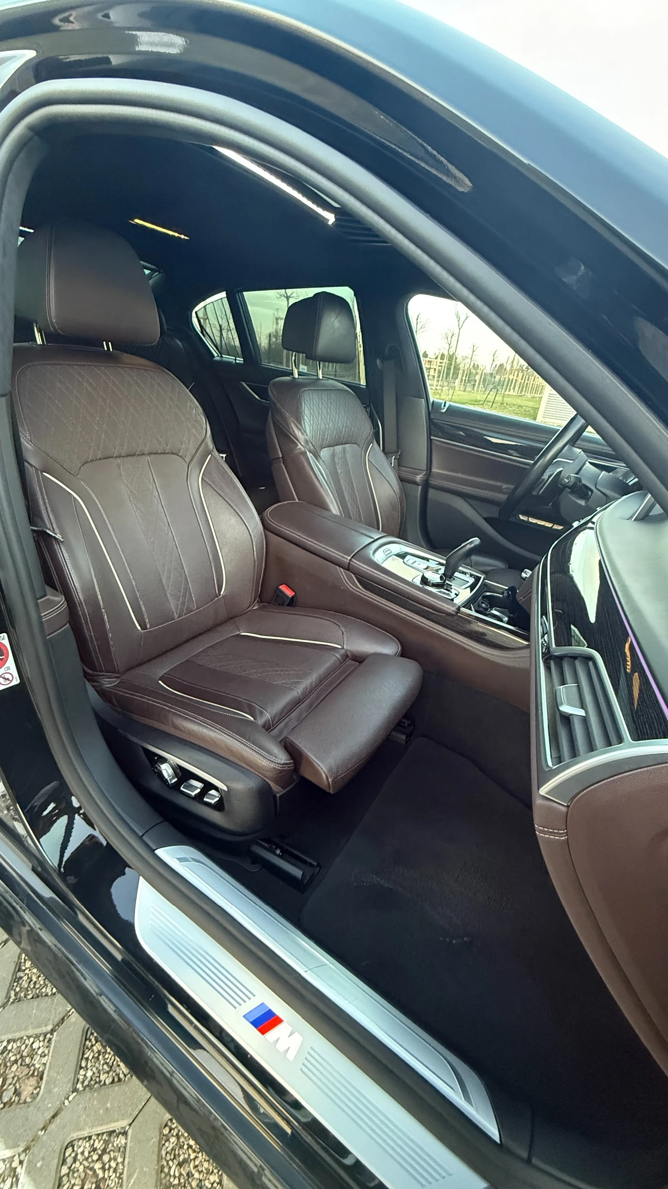 BMW 740 d xDrive LASER // СМЕНЕНИ ВЕРИГИ, снимка 10 - Автомобили и джипове - 53774127