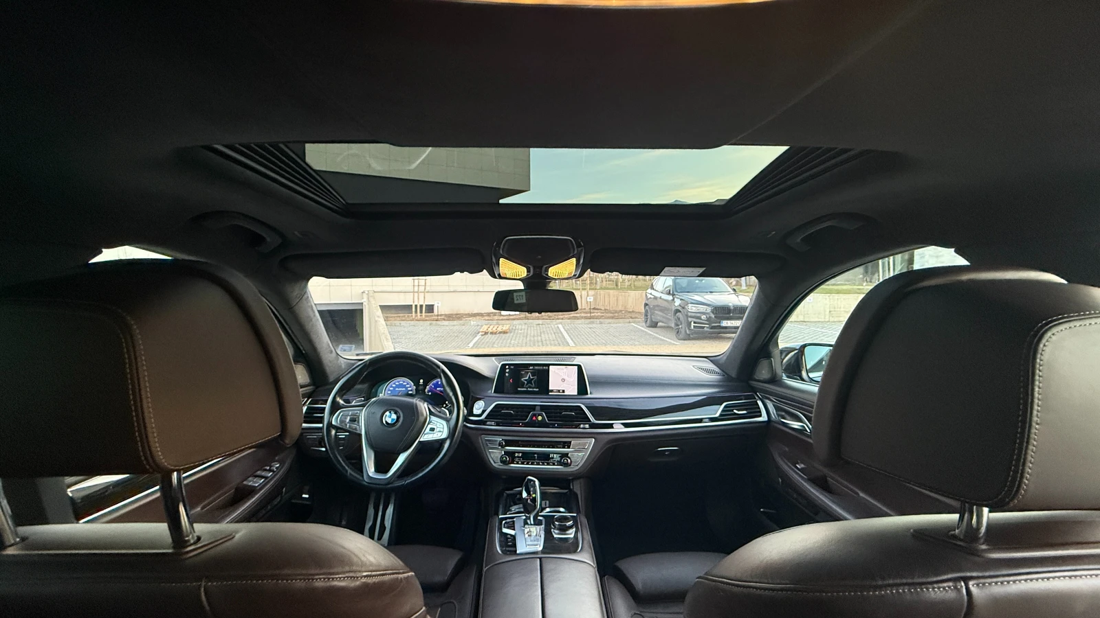 BMW 740 d xDrive LASER // СМЕНЕНИ ВЕРИГИ, снимка 11 - Автомобили и джипове - 53774127