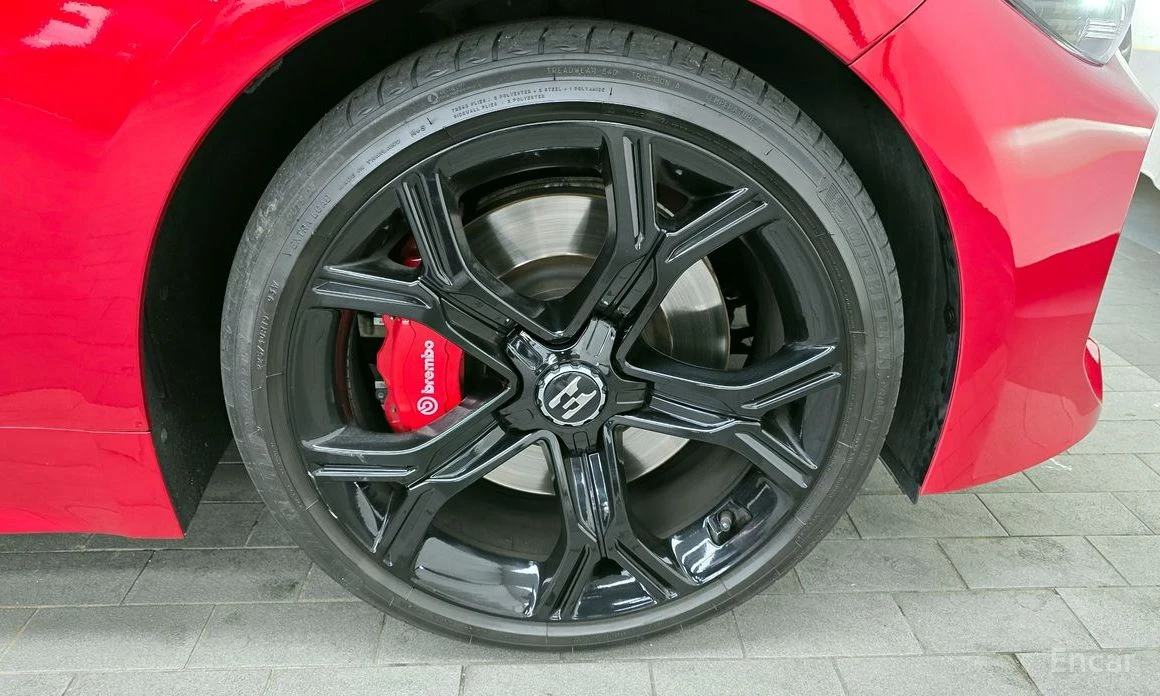 Kia Stinger GT* BREMBO* HEAD-UP* 360 CAM* ОБДУХВАНЕ* ШИБИДАХ, снимка 5 - Автомобили и джипове - 53905607