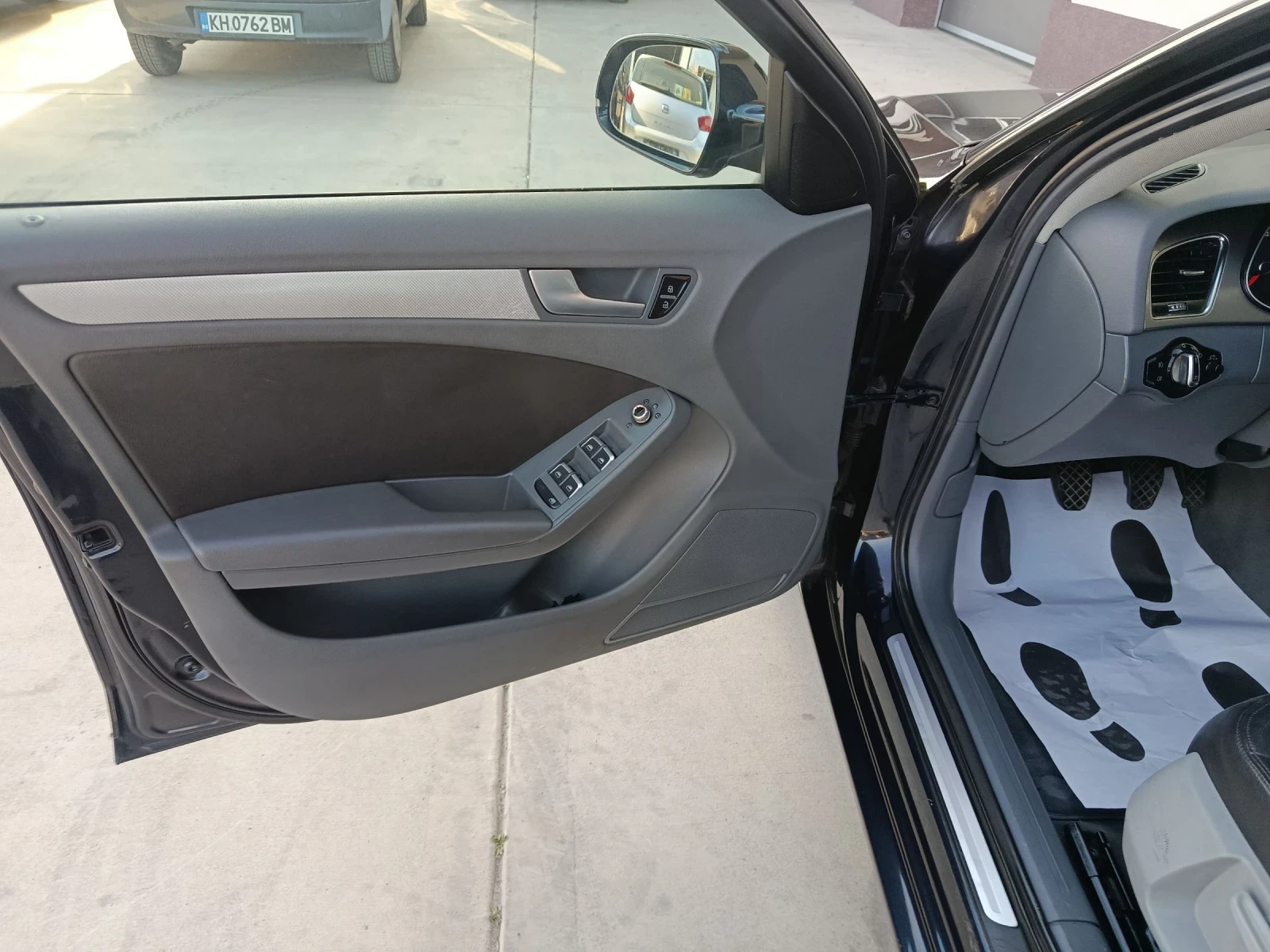 Audi A4 2.0 TDI 4x4 Кожа 177кс, снимка 11 - Автомобили и джипове - 54279344